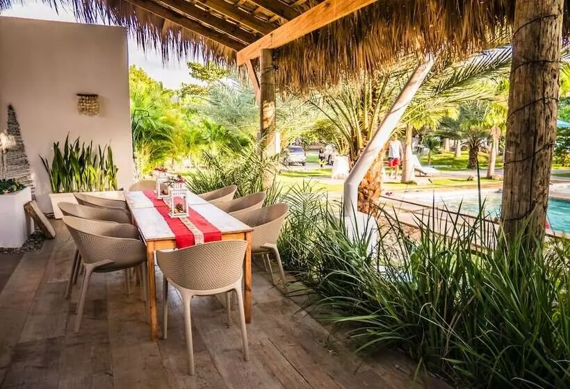 Hotelli Coconut Paradise Beach