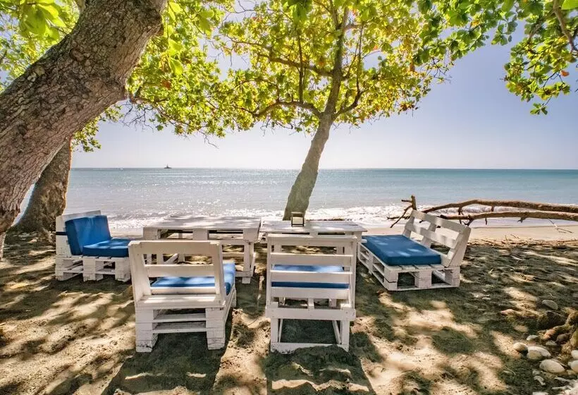 Hotelli Coconut Paradise Beach