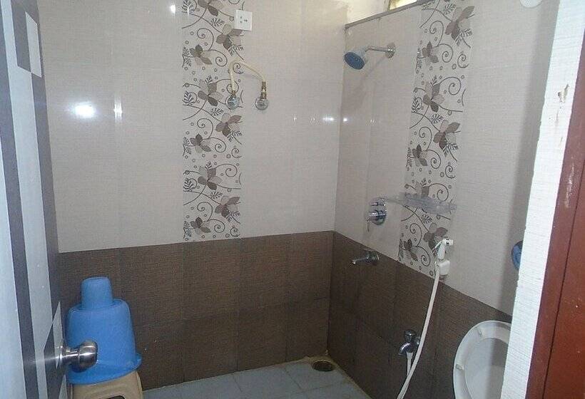 فندق Sai Ram Residency