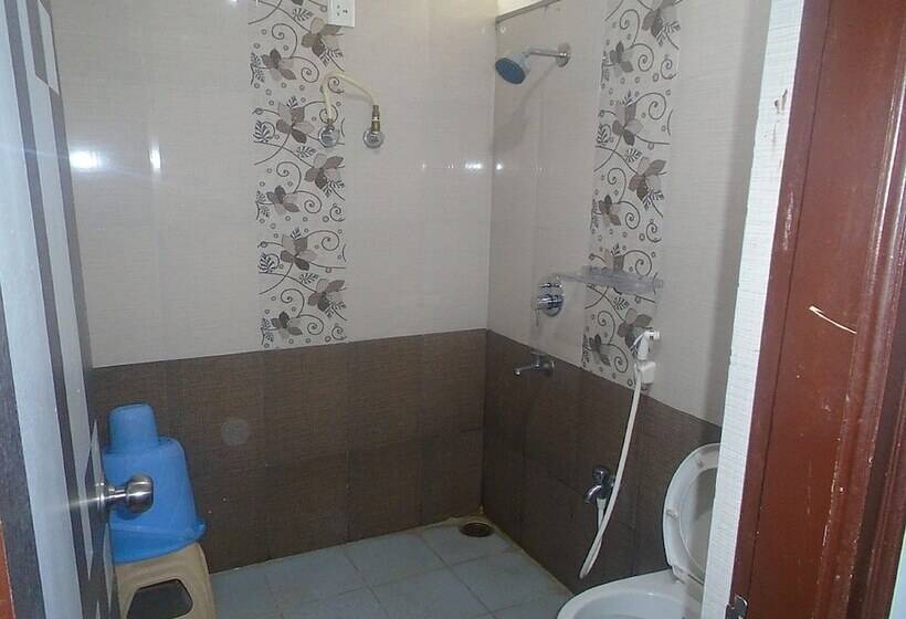 فندق Sai Ram Residency