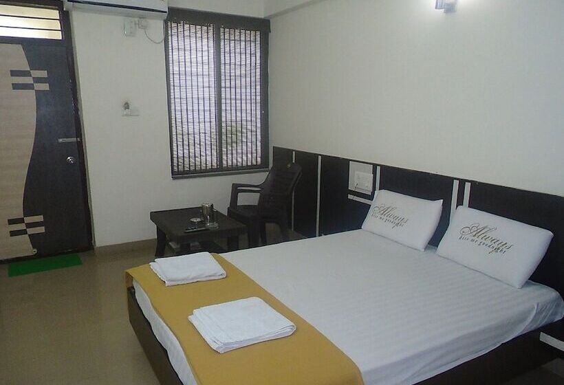 فندق Sai Ram Residency