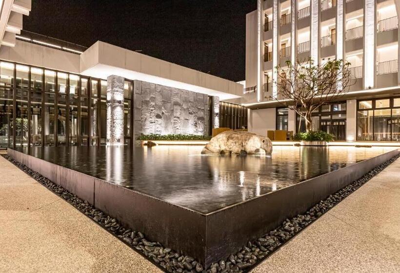 هتل Samiling Resort