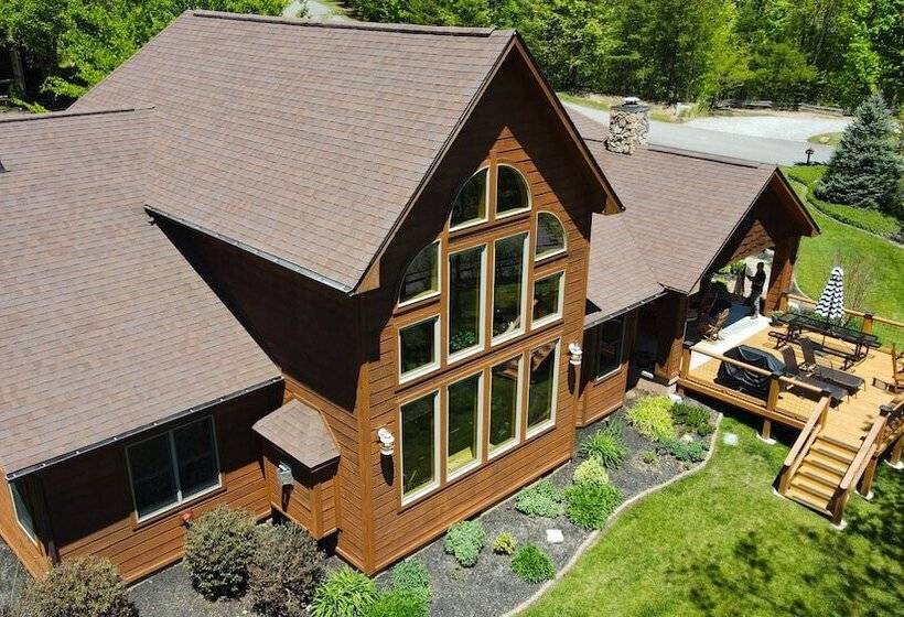 Kim S Cove Motorcycle Friendly Cabin Features Game Room By Redawning