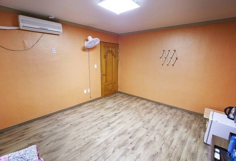 모텔 Buyeo Moonstone