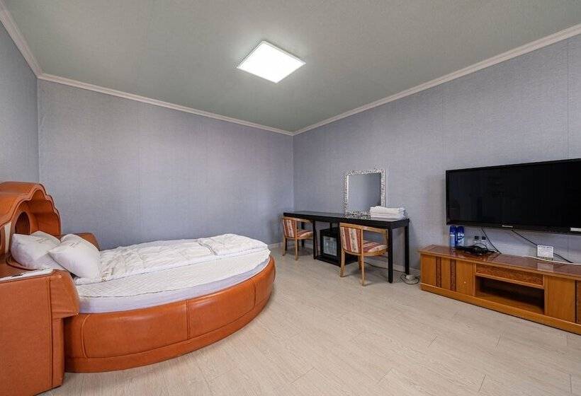 מוטל Gangneung Gyeongpodae Victoria