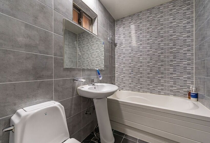 מוטל Gangneung Gyeongpodae Victoria