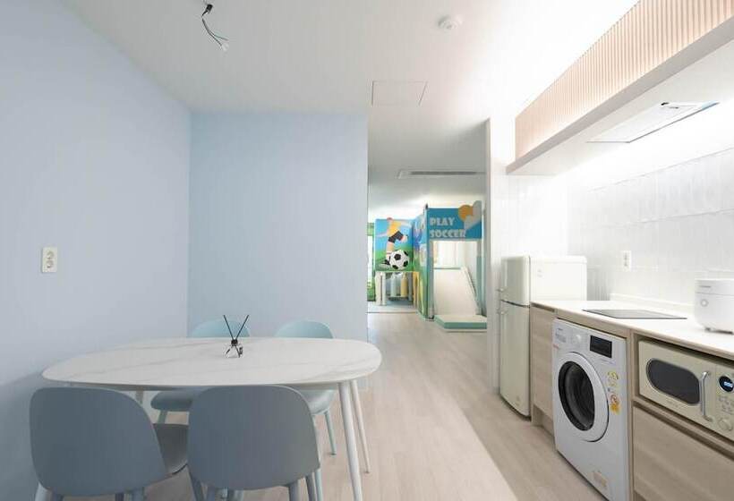 Мотель Gimhae Eobangdong Denbasta Kids Land