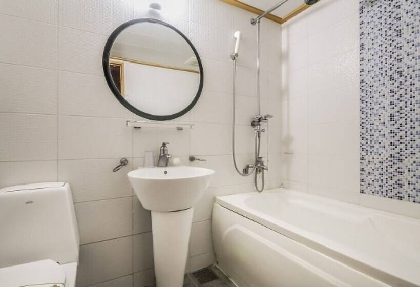 Мотель Gimhae Eobangdong Denbasta Kids Land