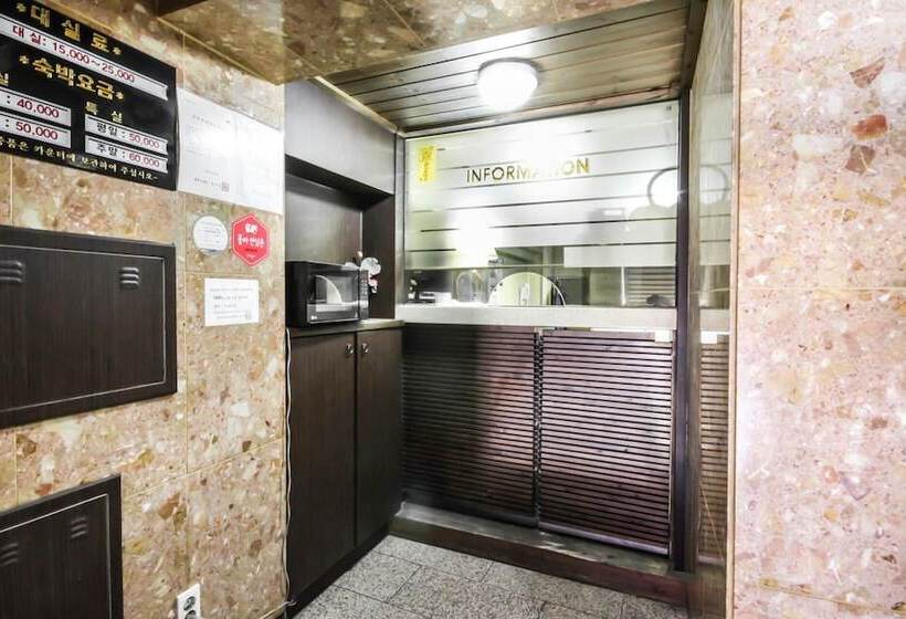 Motel Rugo In Junghwasan Dong Jeonju