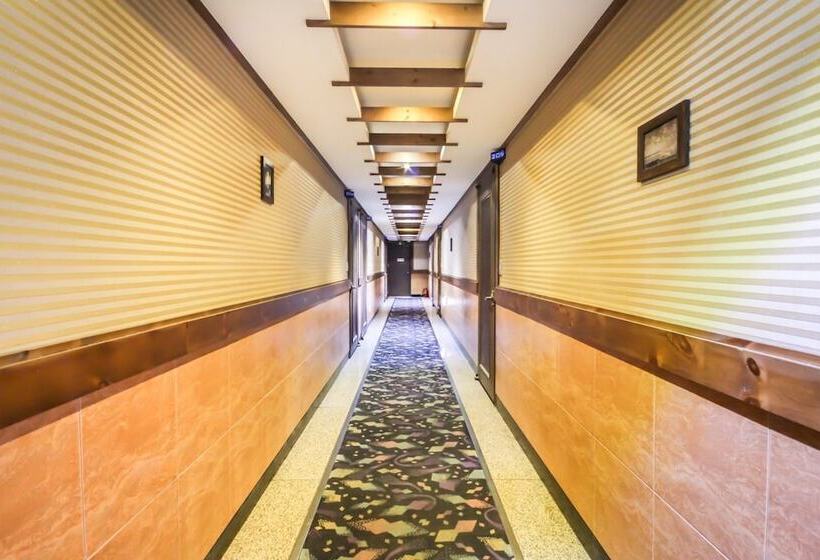 Motel Rugo In Junghwasan Dong Jeonju