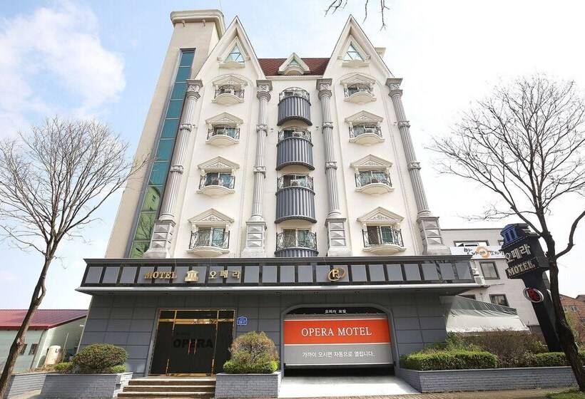 모텔 Kyeryong Opera