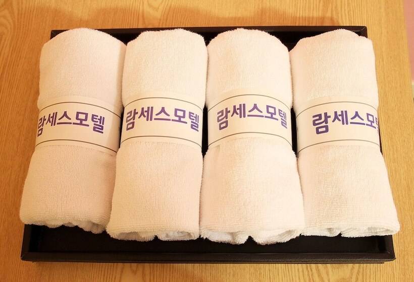 فندق على الطريق Namwon Ramesses