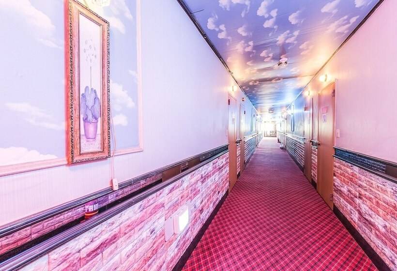 מוטל Paju Jayuro