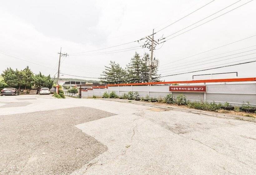 מוטל Paju Jayuro