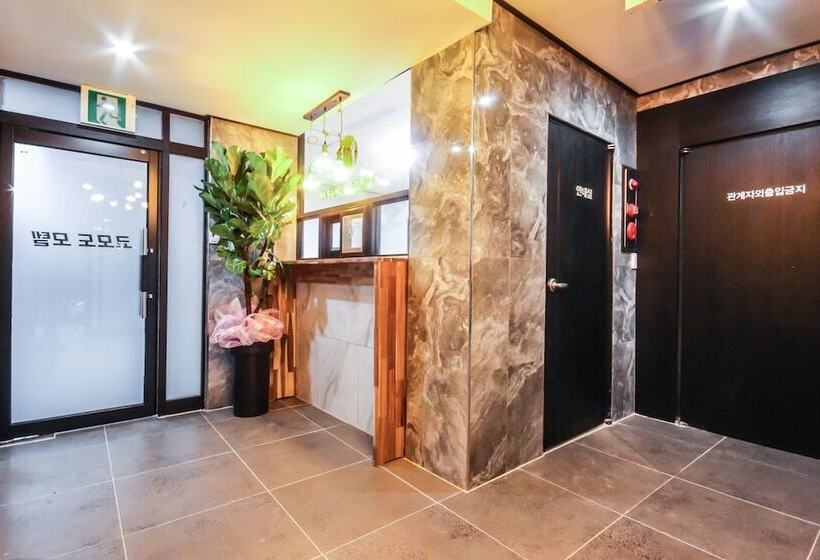 Motel Sacheon Commodore