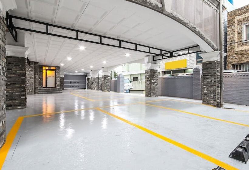 Motel Sacheon Commodore