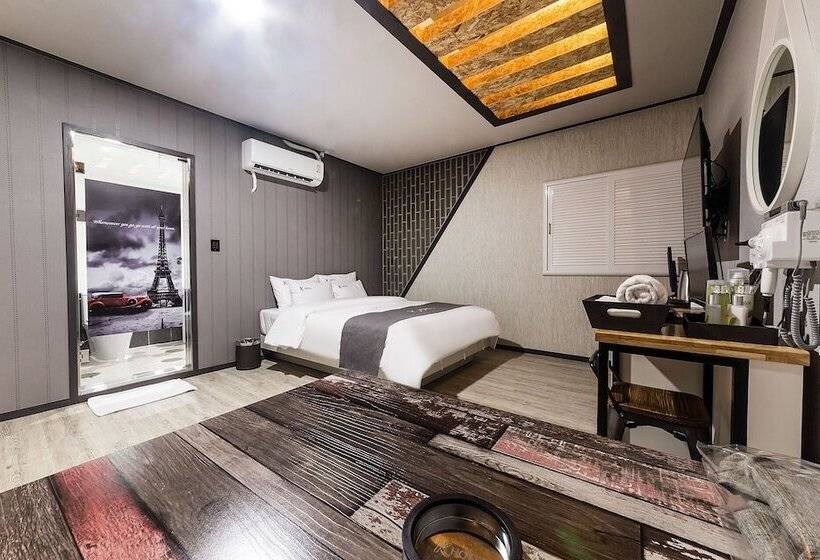 모텔 Suwon Yeongtong K