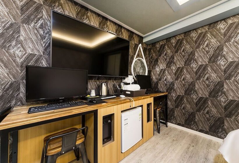 모텔 Suwon Yeongtong K