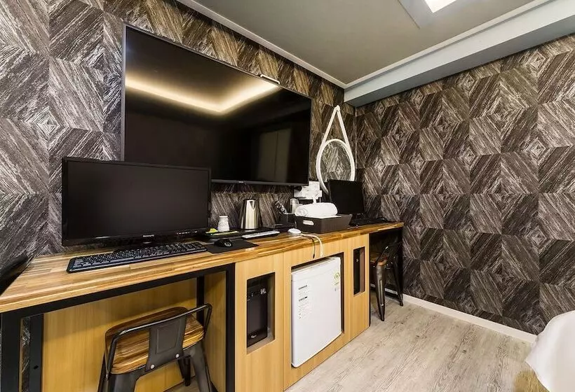 Motelli Suwon Yeongtong K