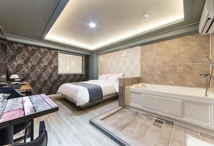 모텔 Suwon Yeongtong K