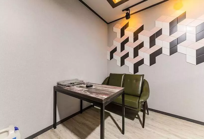 Motelli Suwon Yeongtong K