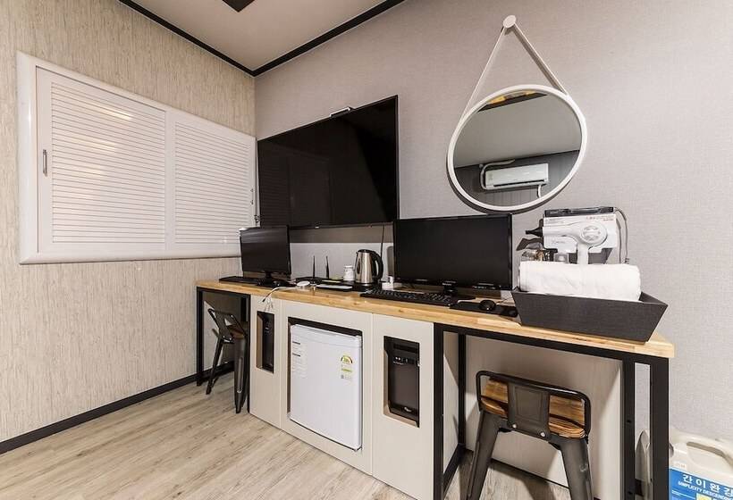 모텔 Suwon Yeongtong K