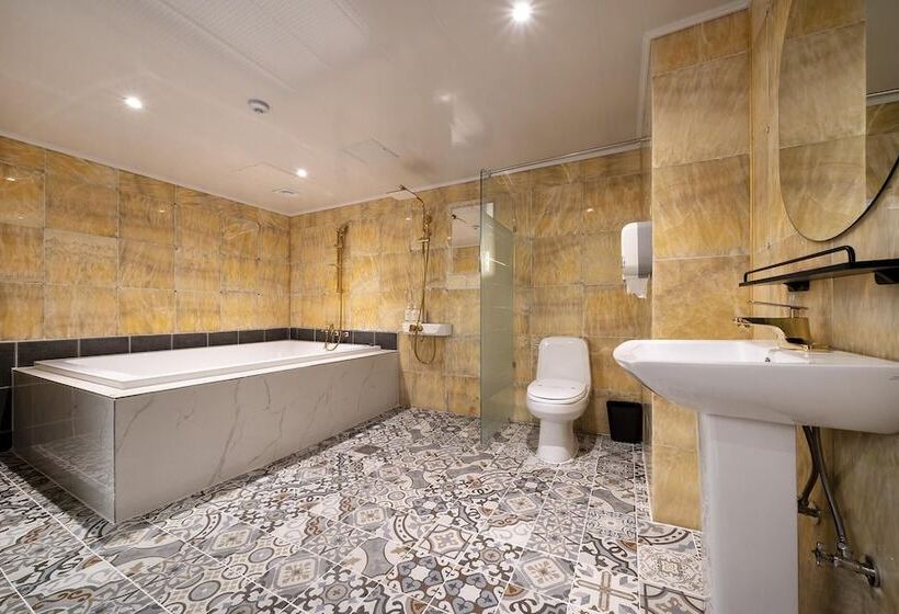 Motel Tongyeong Hotel Opera