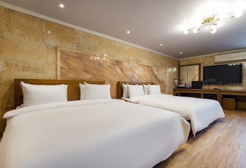 Motel Tongyeong Hotel Opera