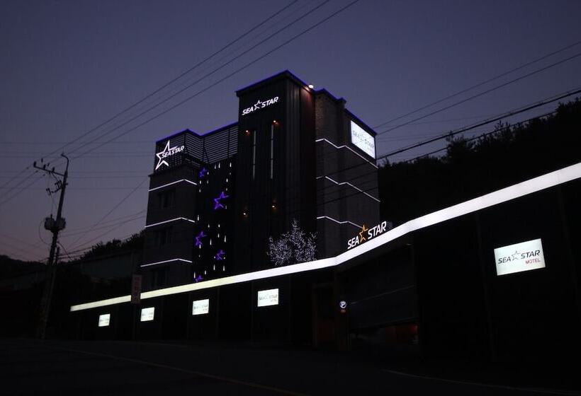 מוטל Yangsan Deokgye Seastar