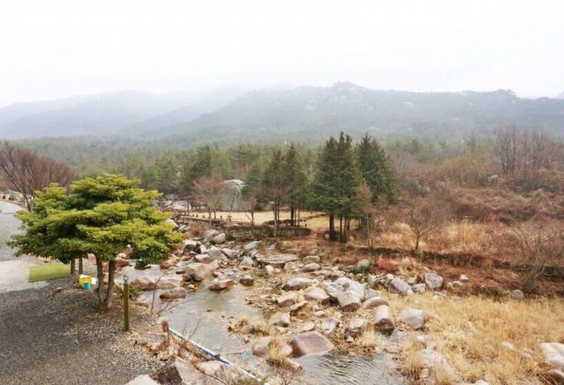 Namhae Geumsan Ianjae Pension