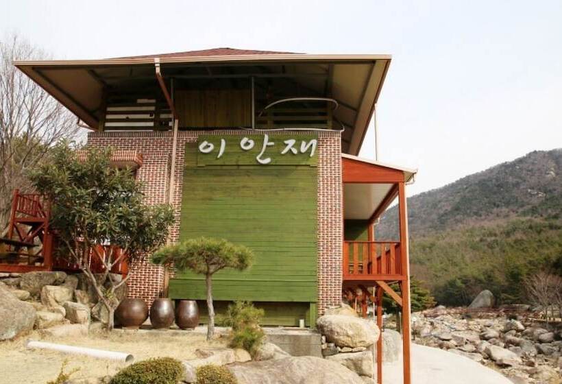 Namhae Geumsan Ianjae Pension