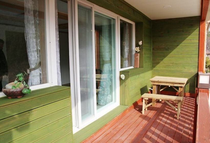 Namhae Geumsan Ianjae Pension