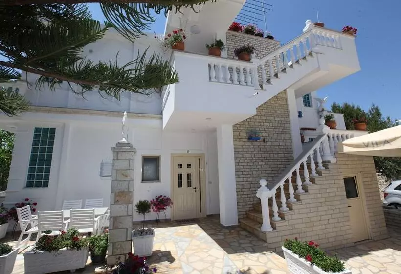 Majatalo Vila Vasili