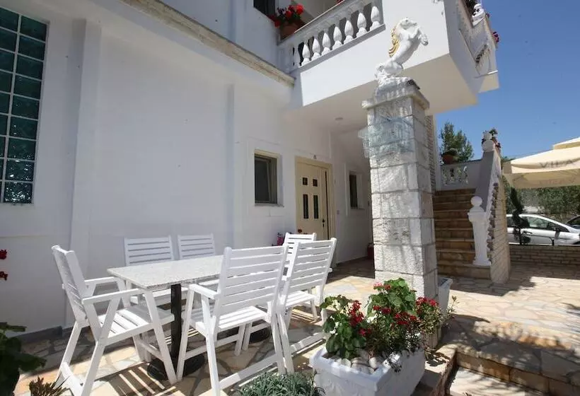 Majatalo Vila Vasili