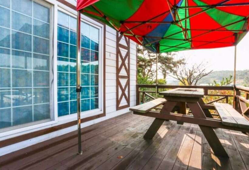 Taean  Sunflower Pension