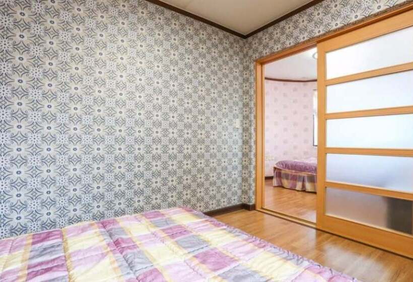 Taean  Sunflower Pension