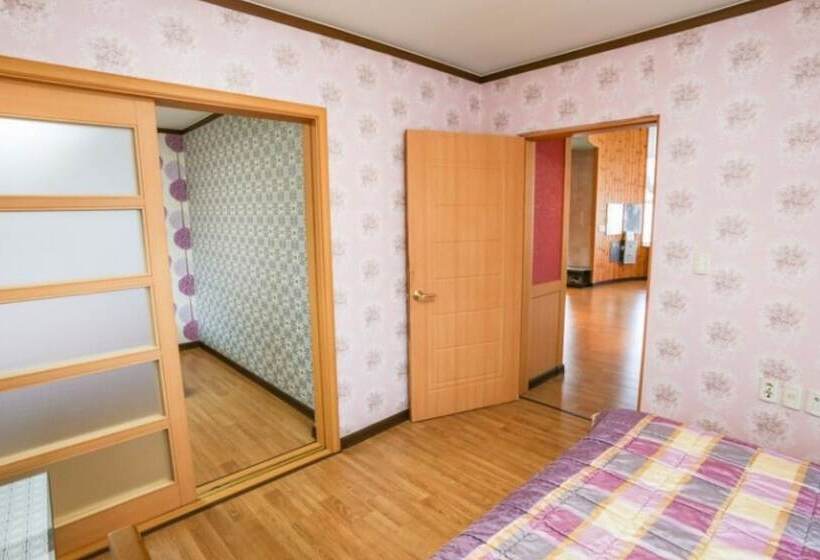 Taean  Sunflower Pension