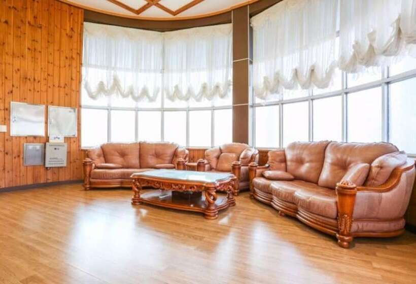 Taean  Sunflower Pension