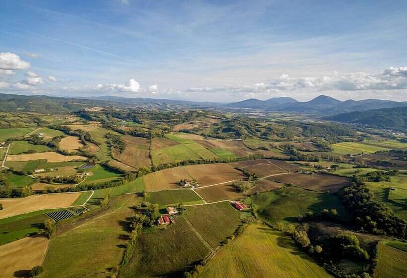 ベッドアンドブレックファースト Agriturismo Il Sarale   Umbria
