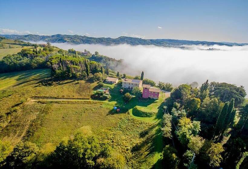 ベッドアンドブレックファースト Agriturismo Il Sarale   Umbria