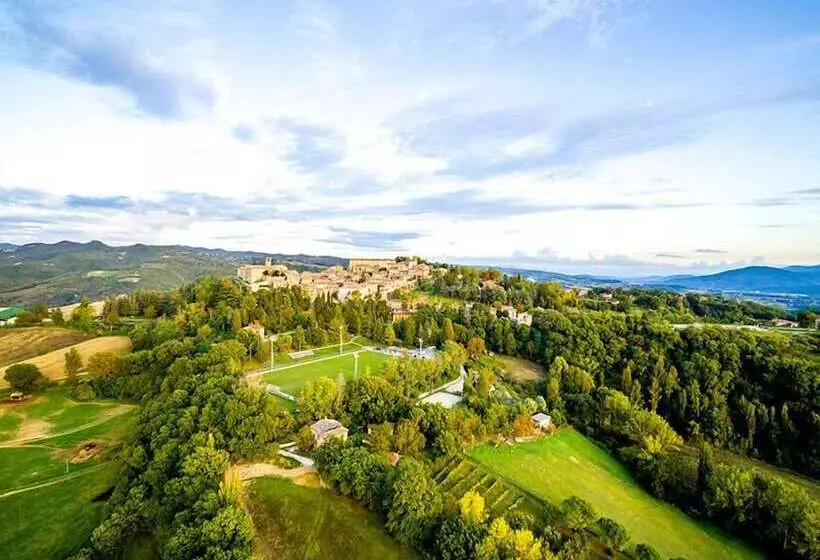 Aamiaismajoitus (B&B) Agriturismo Il Sarale   Umbria