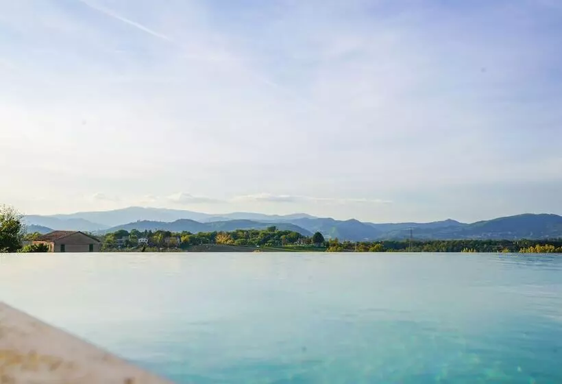 Aamiaismajoitus (B&B) Agriturismo Il Sarale   Umbria