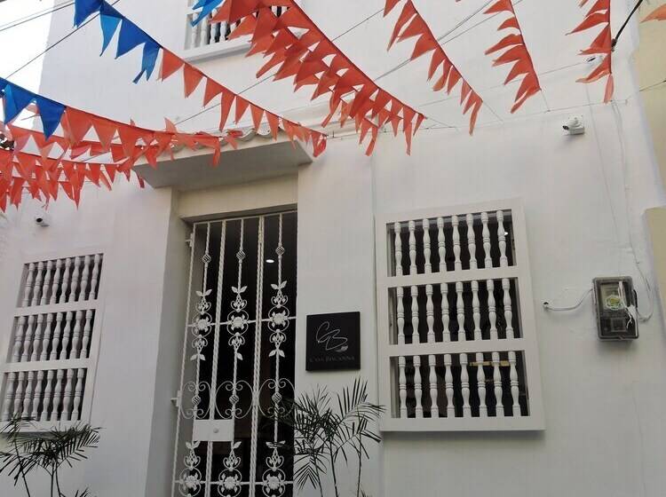 ベッドアンドブレックファースト Casa Biscanna