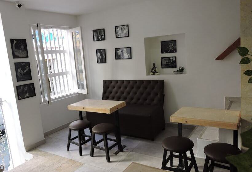 ベッドアンドブレックファースト Casa Biscanna