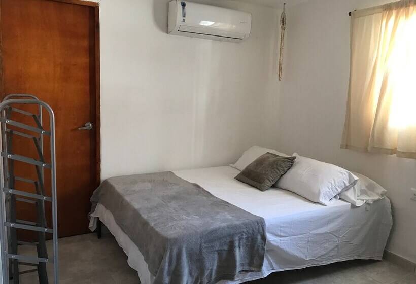 ベッドアンドブレックファースト Casa Biscanna