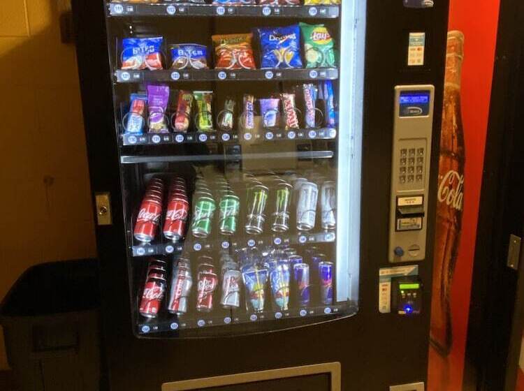 Holiday Motel & Rv Park