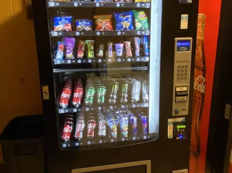 Holiday Motel & Rv Park