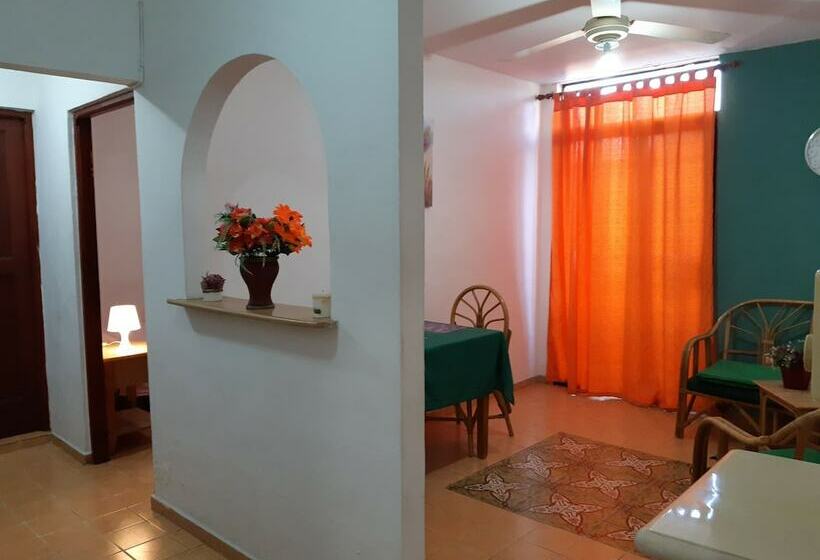 Aparta Hotel Casa Clara