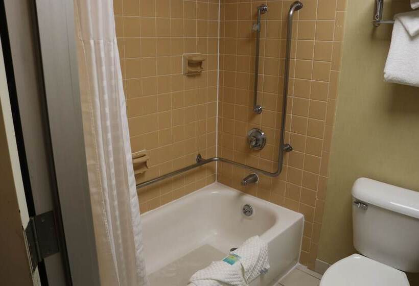 فندق Bradley Inn