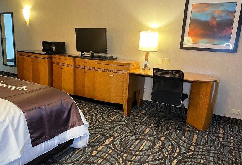 فندق Bradley Inn